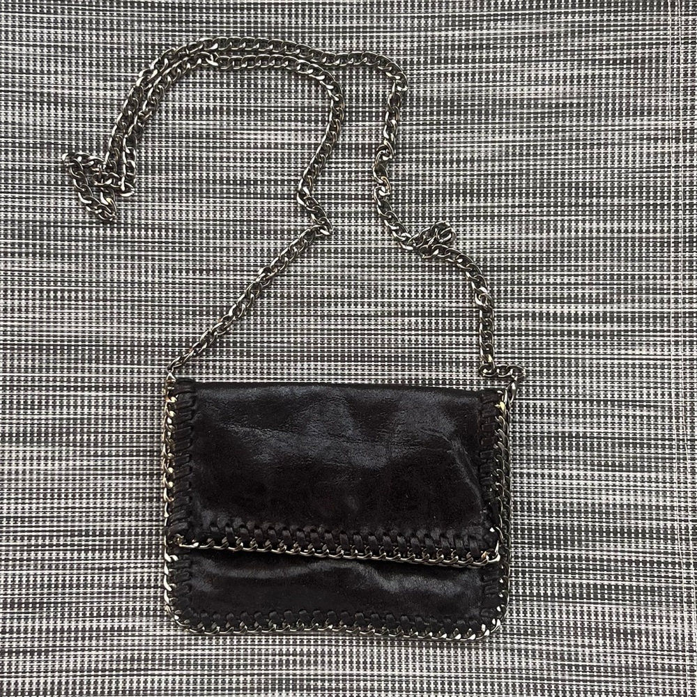 Chic Black Chain Strap Crossbody Bag
